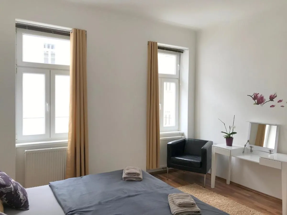 Apartment Flamingo Vienna